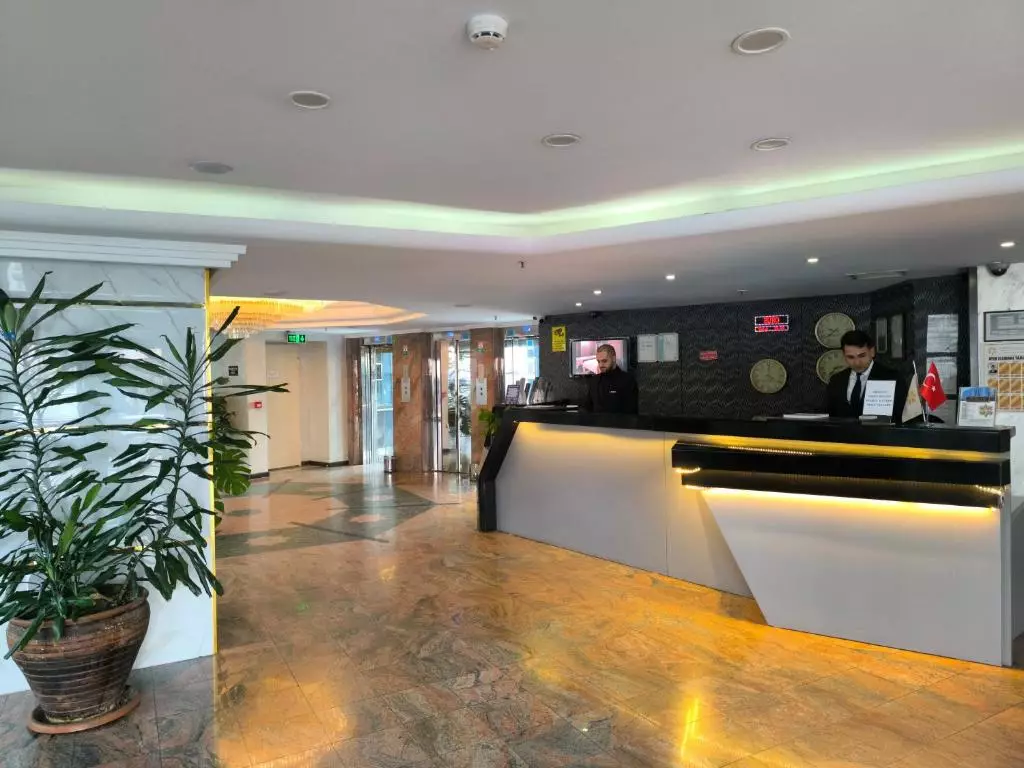 Euro Plaza Hotel
